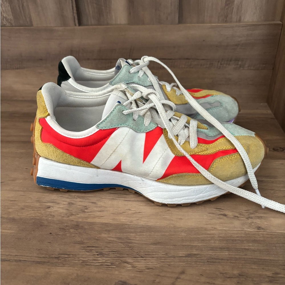New Balance 327
